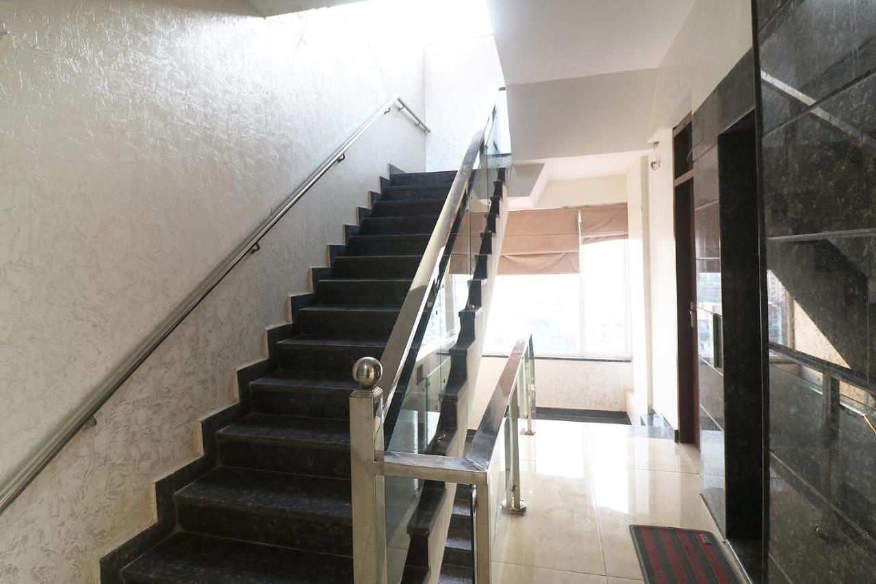 Fabhotel Mid Town Grand Панчкула Экстерьер фото