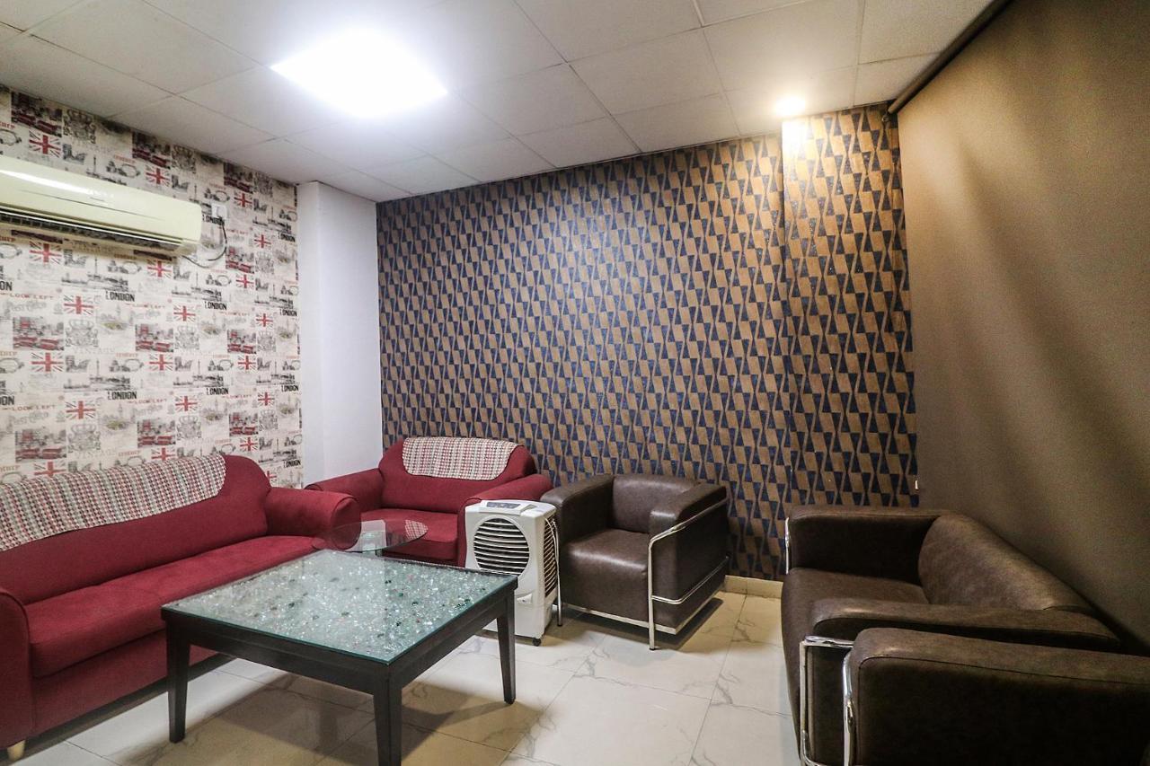 Fabhotel Mid Town Grand Панчкула Экстерьер фото